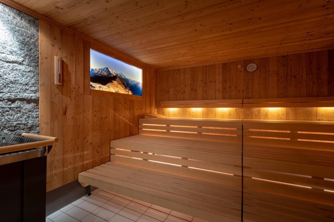 Victoria Lauberhorn Wengen, A Faern Collection